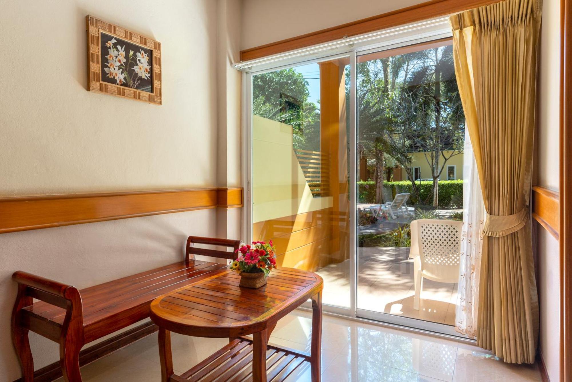 Coconut Beach Resort, Ko Čang Pokoj fotografie